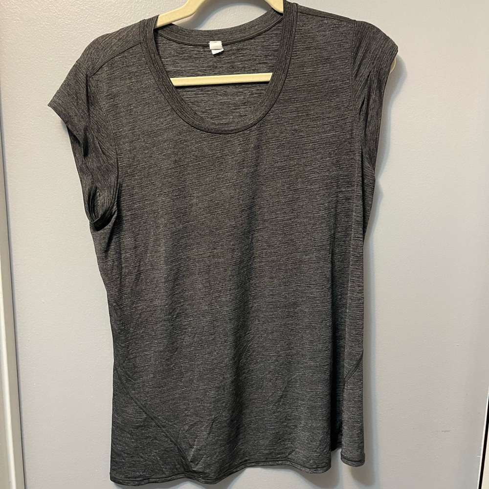 Lulu lemon sleeveless athletic shirt